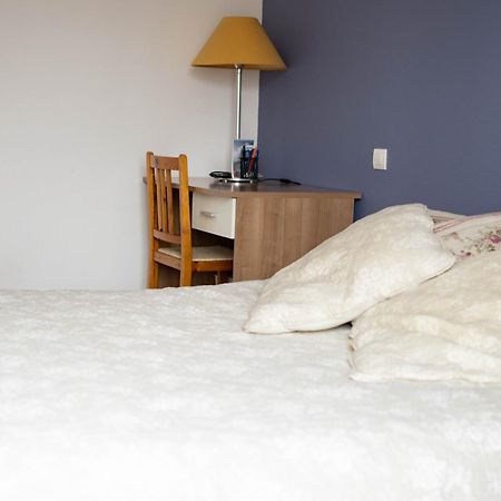 Simplicite Et Calme En Appartement A Issoire Dış mekan fotoğraf