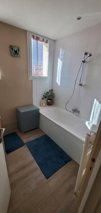 Simplicite Et Calme En Appartement A Issoire Dış mekan fotoğraf