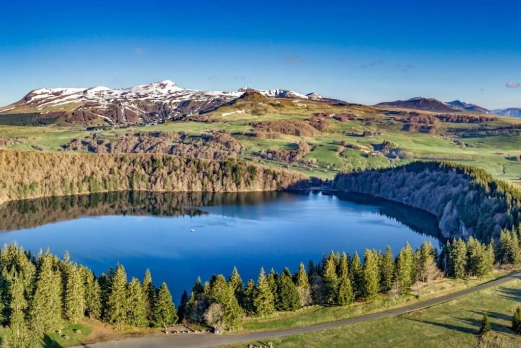 Simplicite Et Calme En Appartement A Issoire Dış mekan fotoğraf