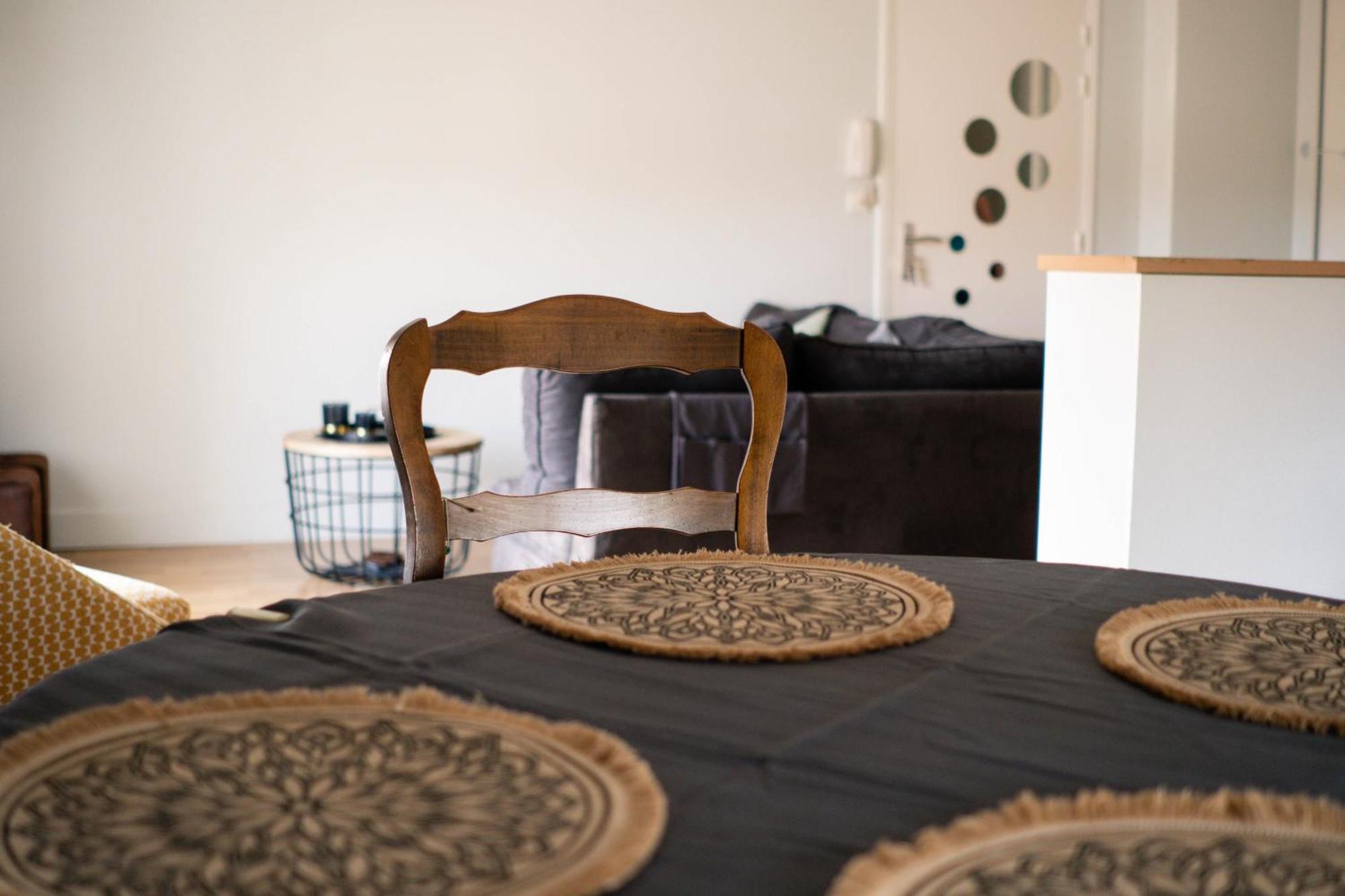 Simplicite Et Calme En Appartement A Issoire Dış mekan fotoğraf